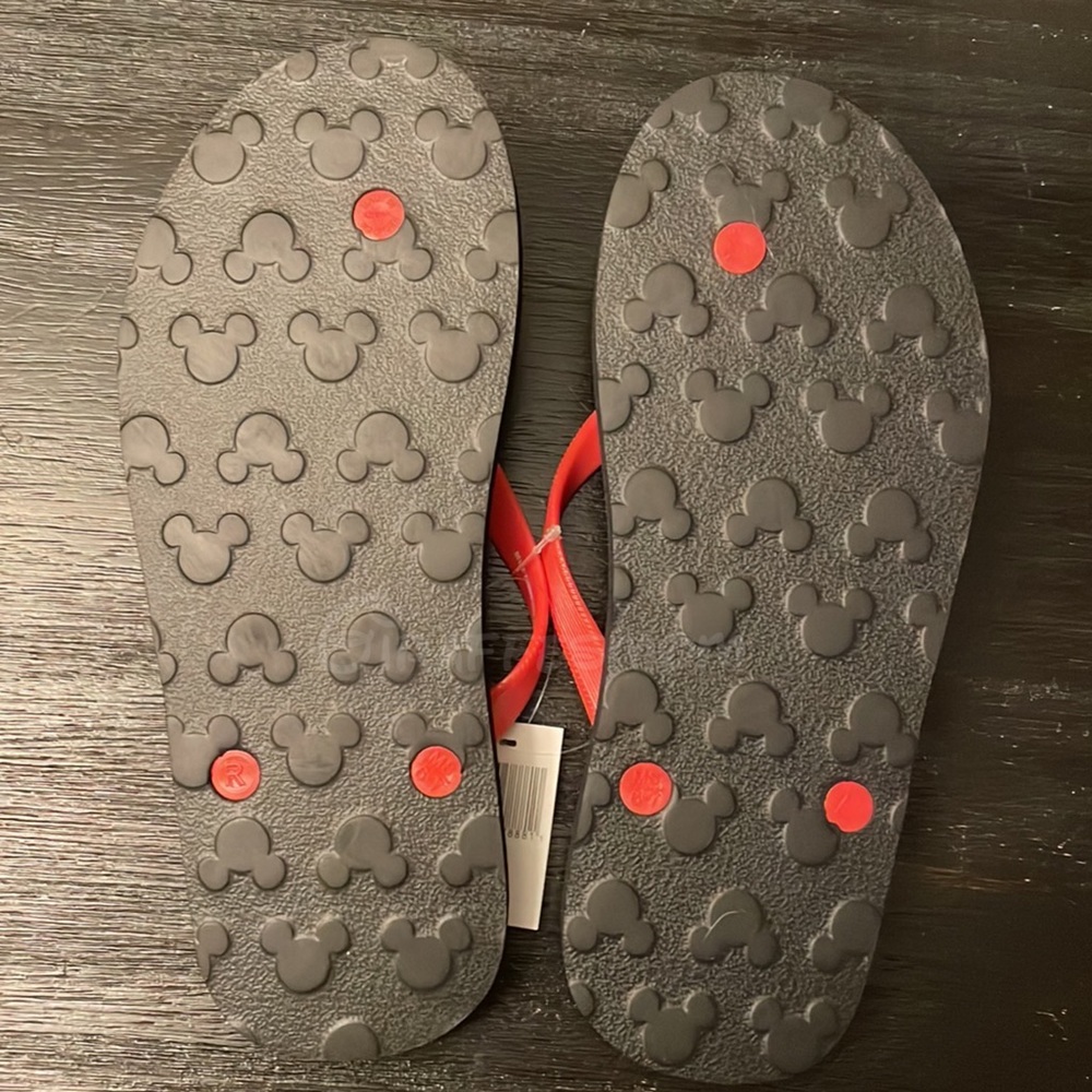 Disney Parks Mickey Mouse Men’s Flip Flop Sandals - Picture 2 of 2